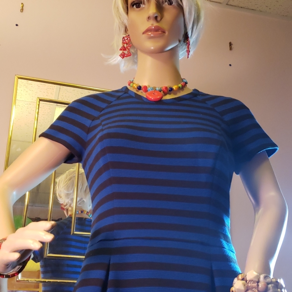 Pre-owned Banana Republic dress in good condition